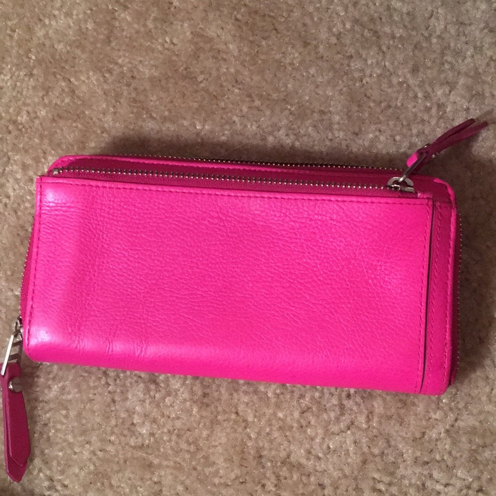 Pink fossil wallet